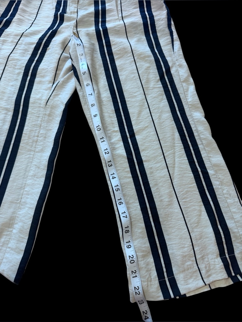 Sincerely Jules Navy and Cream Striped Wide-Leg Cropped Pants - Picture 3 of 7